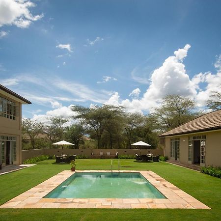 Hotel The Safari House Usa River Exterior foto