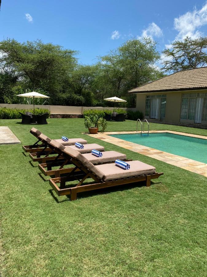 Hotel The Safari House Usa River Exterior foto